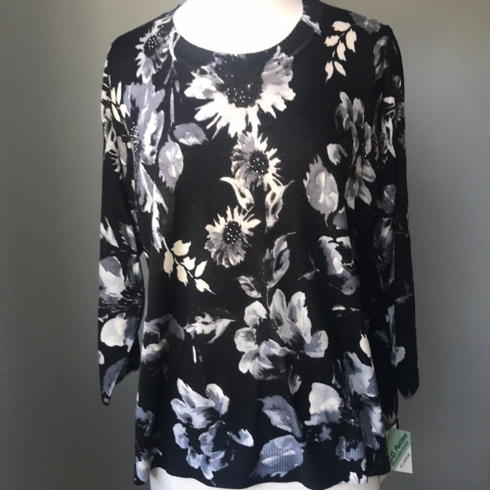 NEW C.D. Petites Black/Gray Floral Sweater PXL